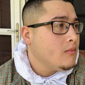 Meet your Posher, Cameron